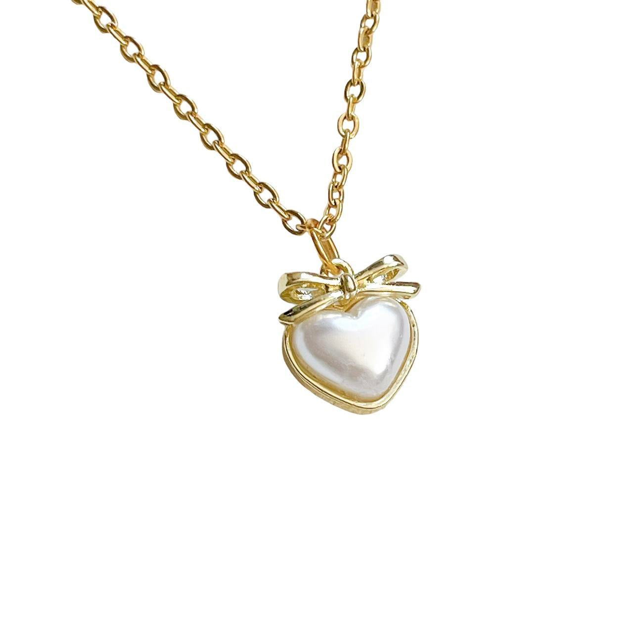 Gold Dainty Pearl Heart Necklace