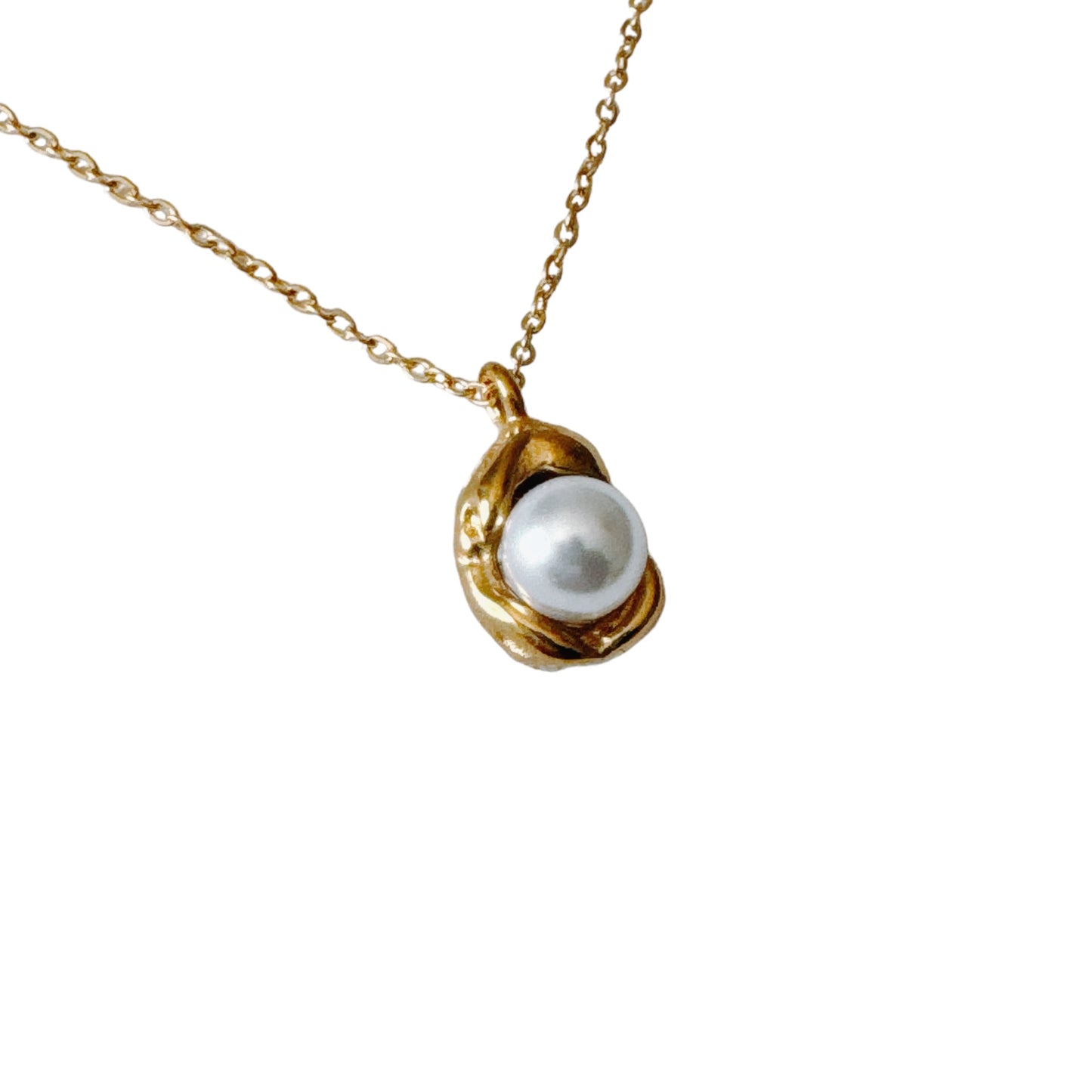 Dainty Gold Pearl Necklace