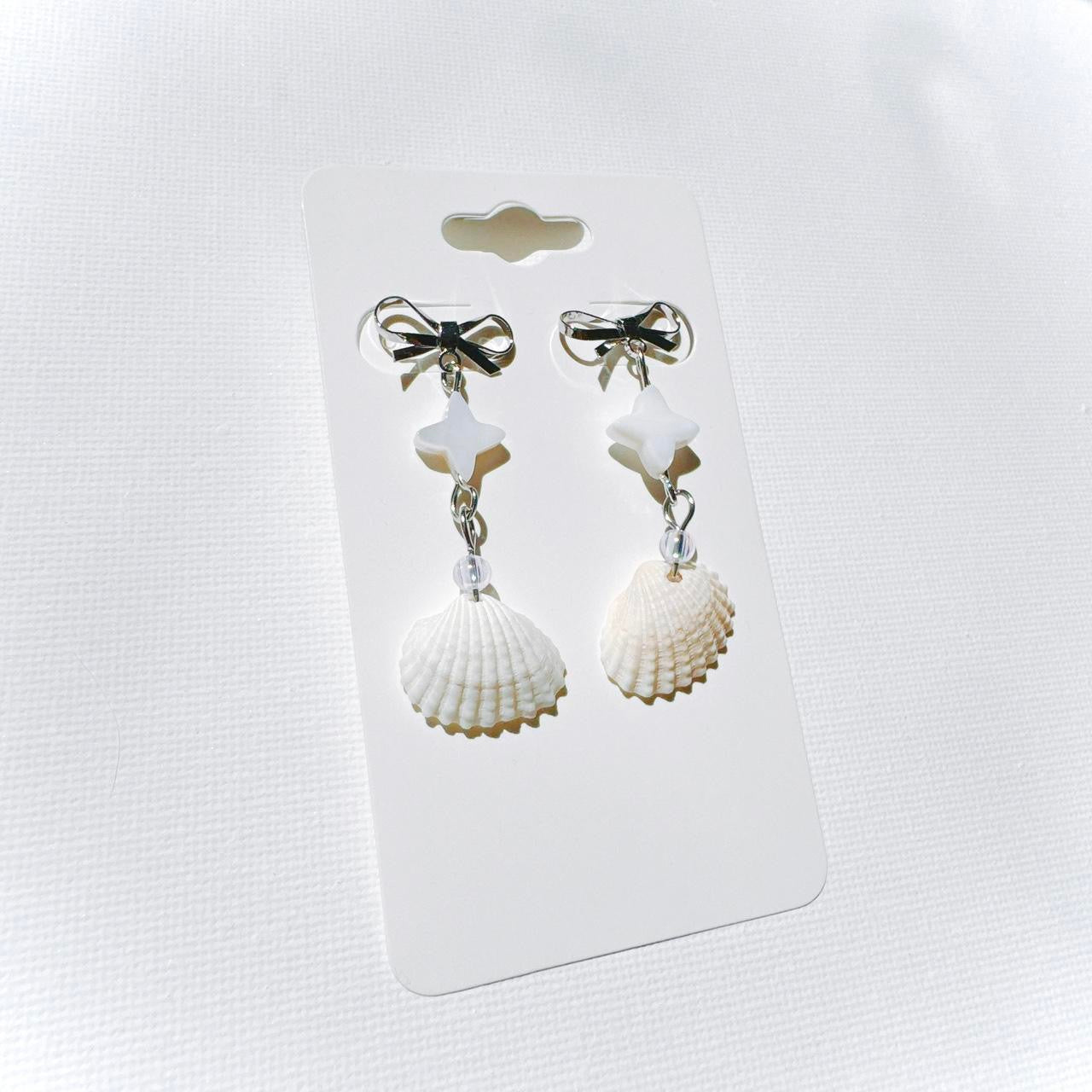 Bow Seashell Earrings