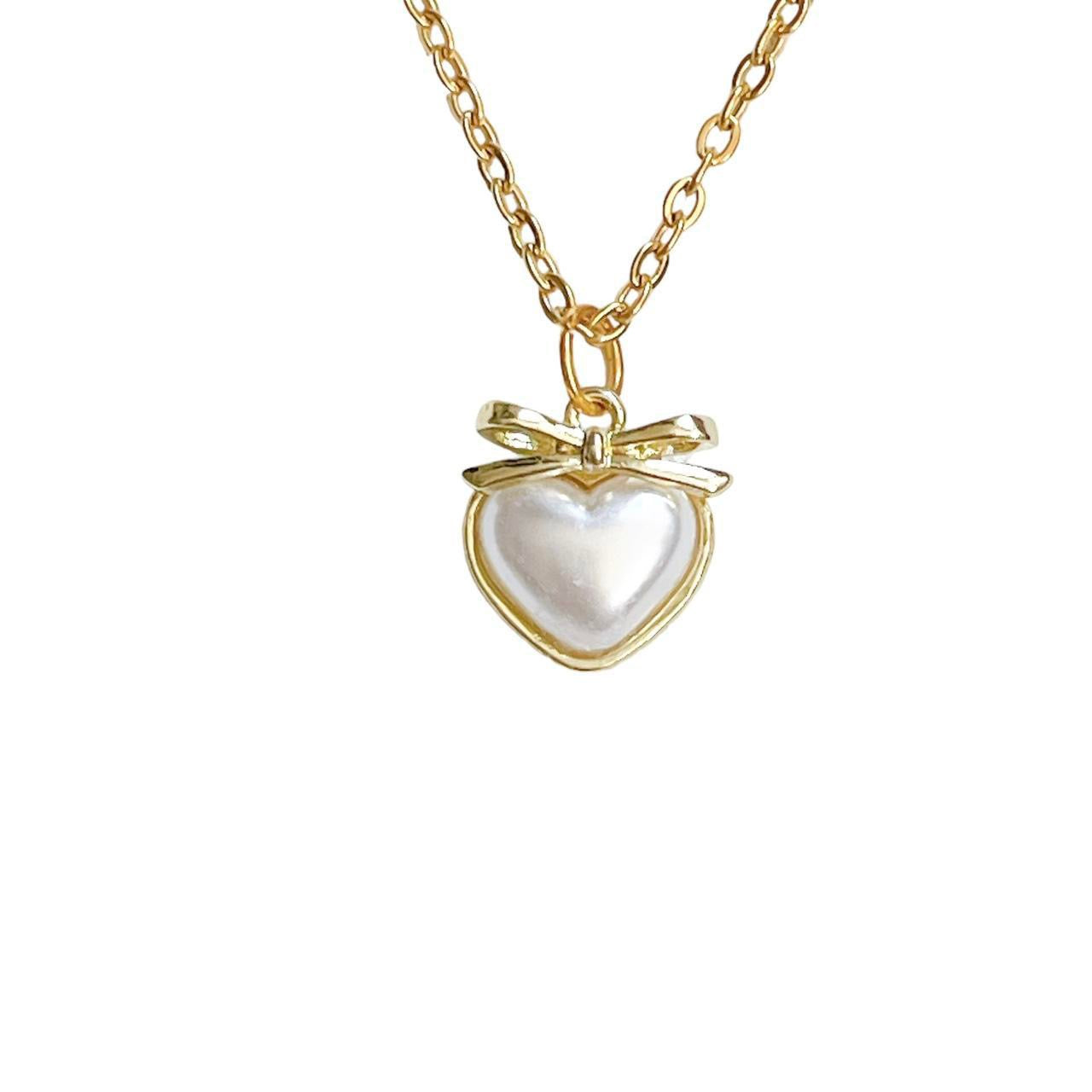 Gold Dainty Pearl Heart Necklace