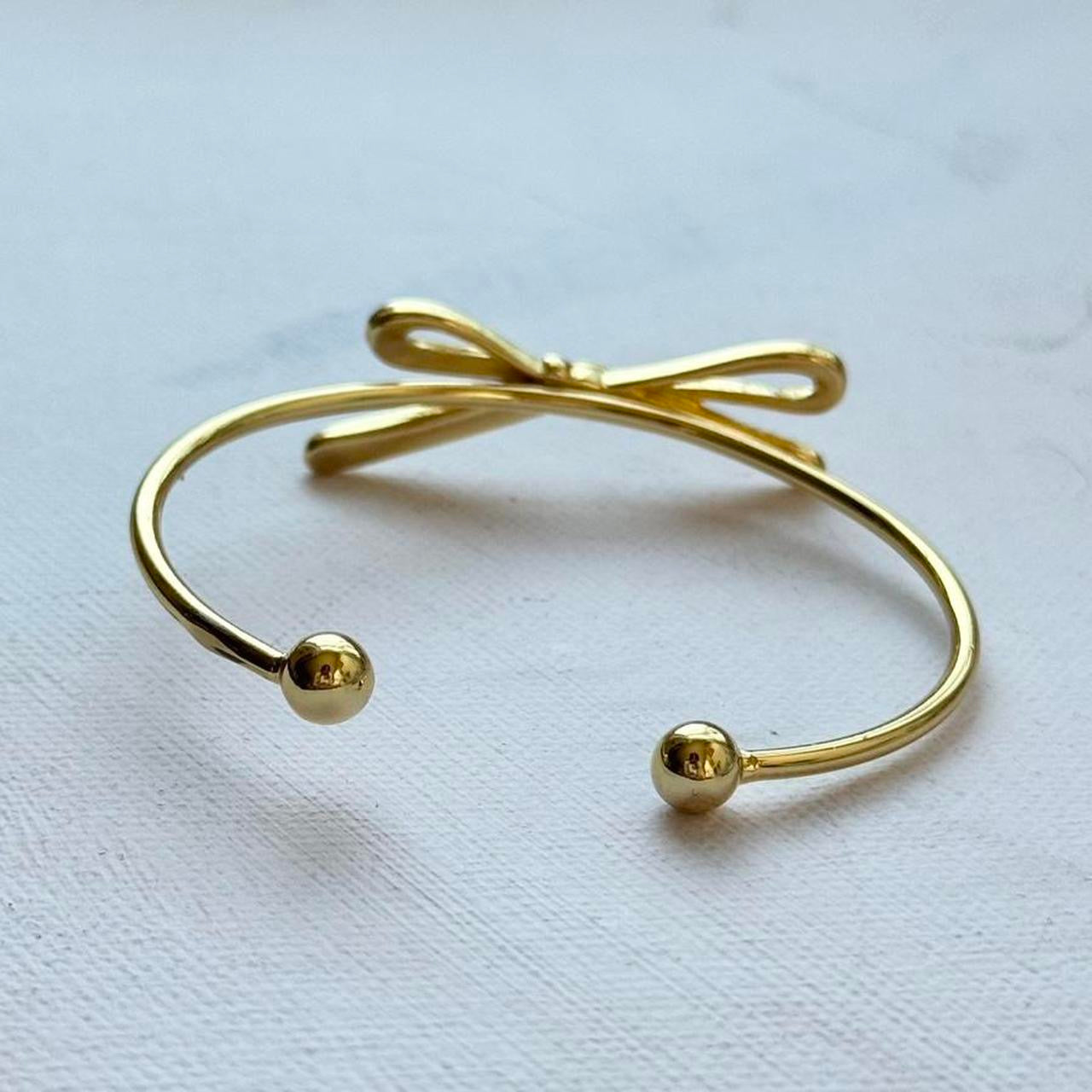 gold bow bracelet