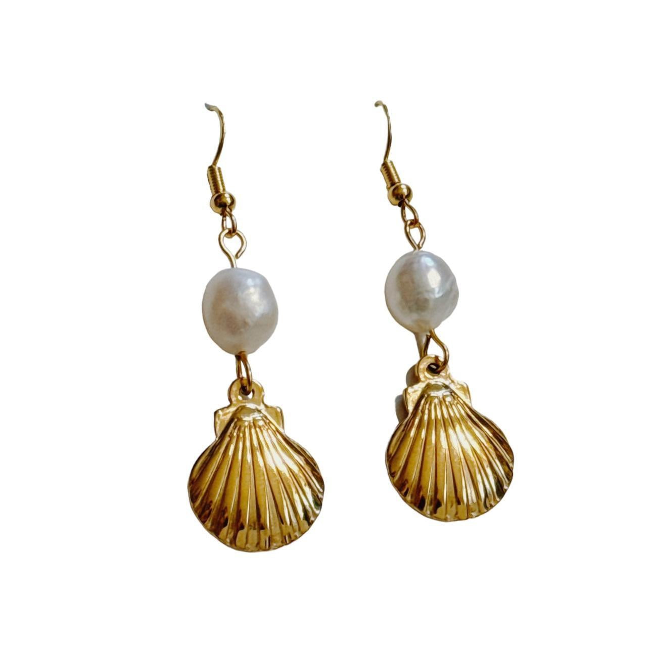 gold pearl shell earrings