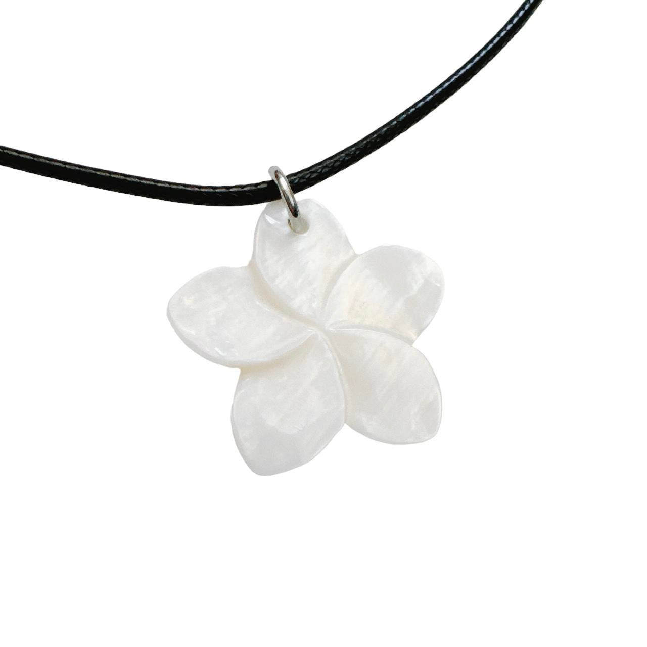 seashell flower cord necklace