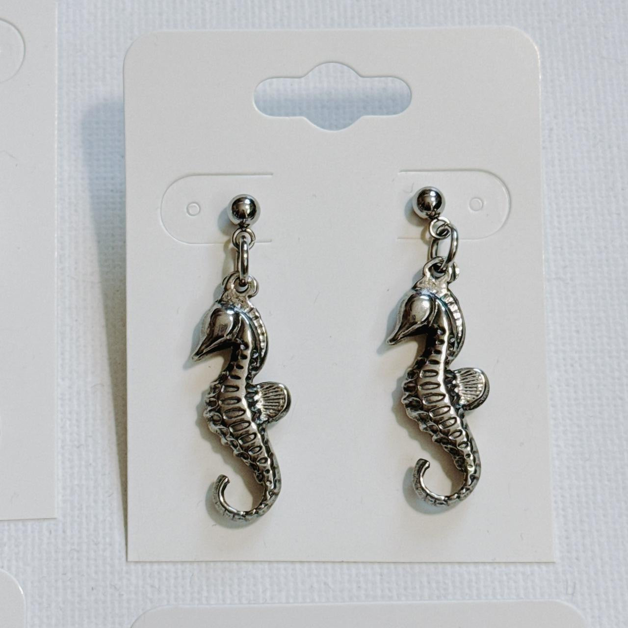 silver seahorse earrings