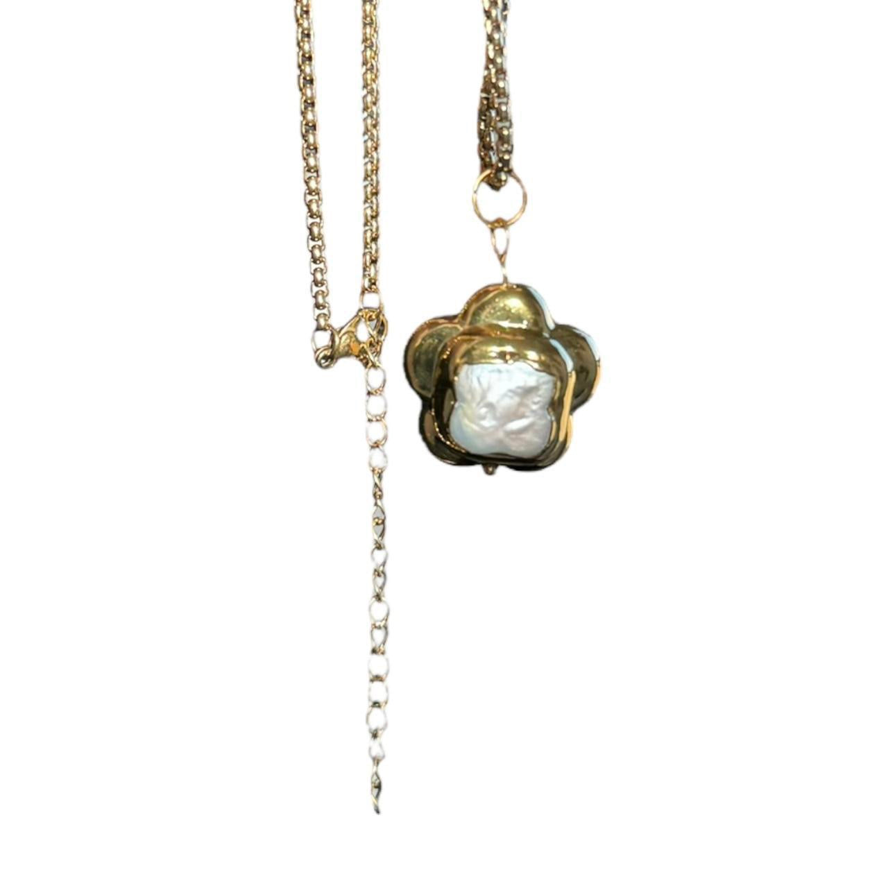 Gold Large Pearl Flower Necklace