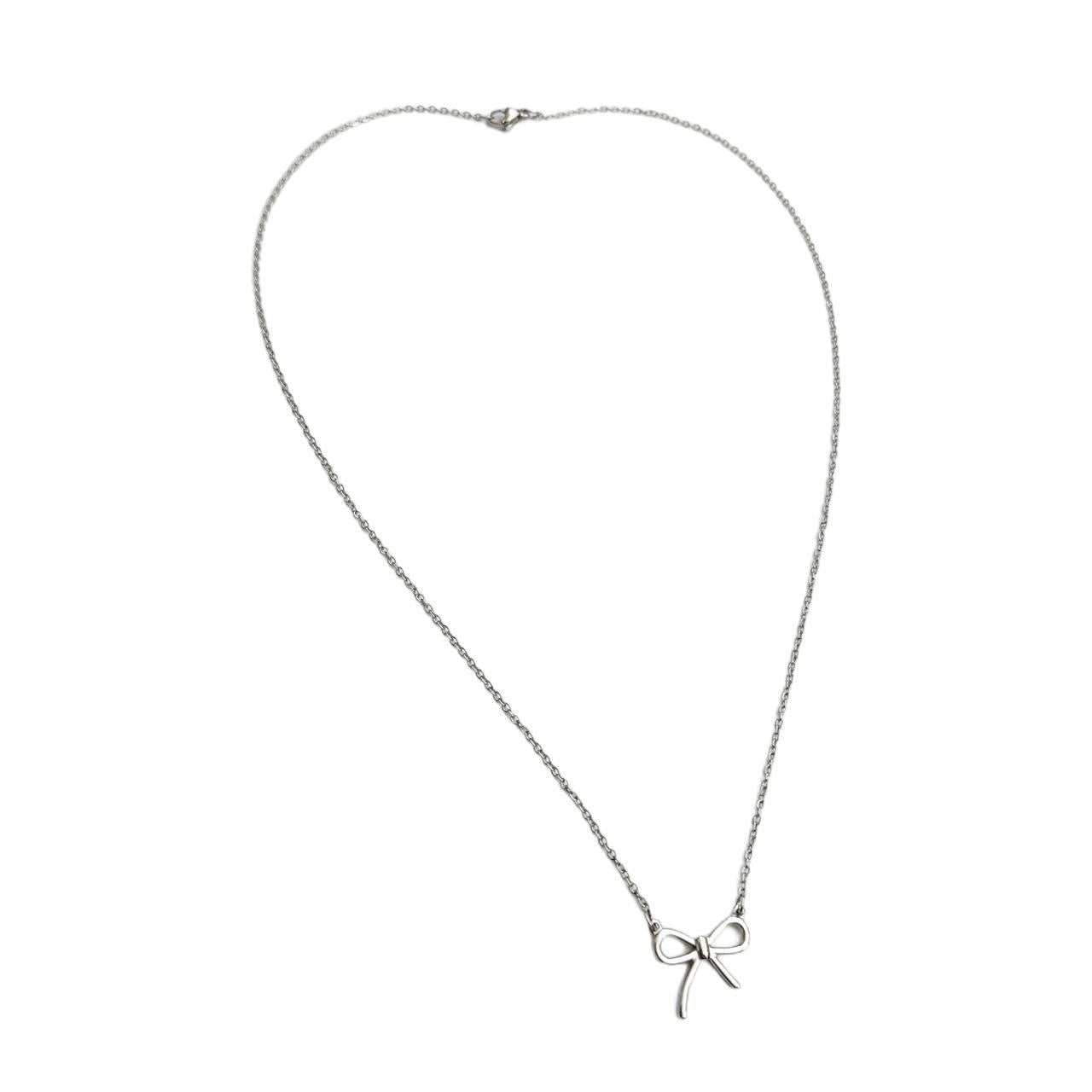 Silver Bow Necklace ౨ৎ