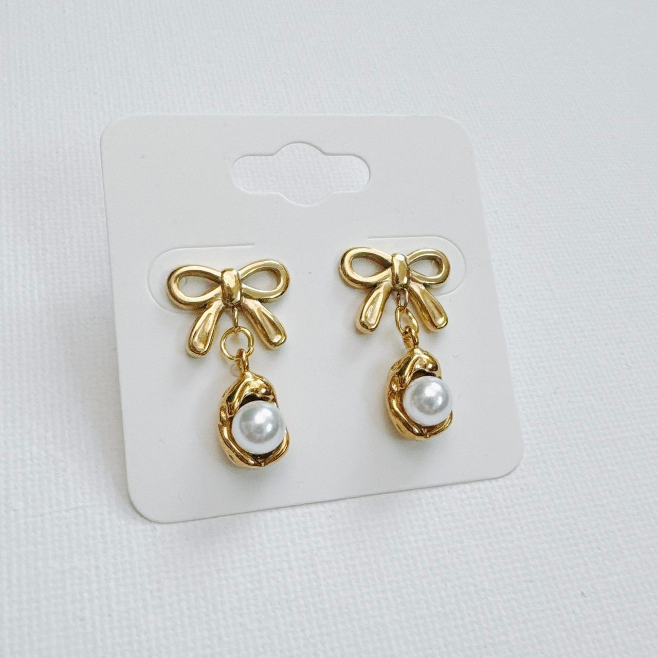 Gold Bow & Pearl Bean Earrings