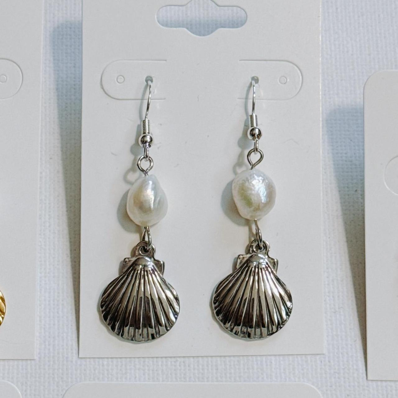 silver pearl shell earrings