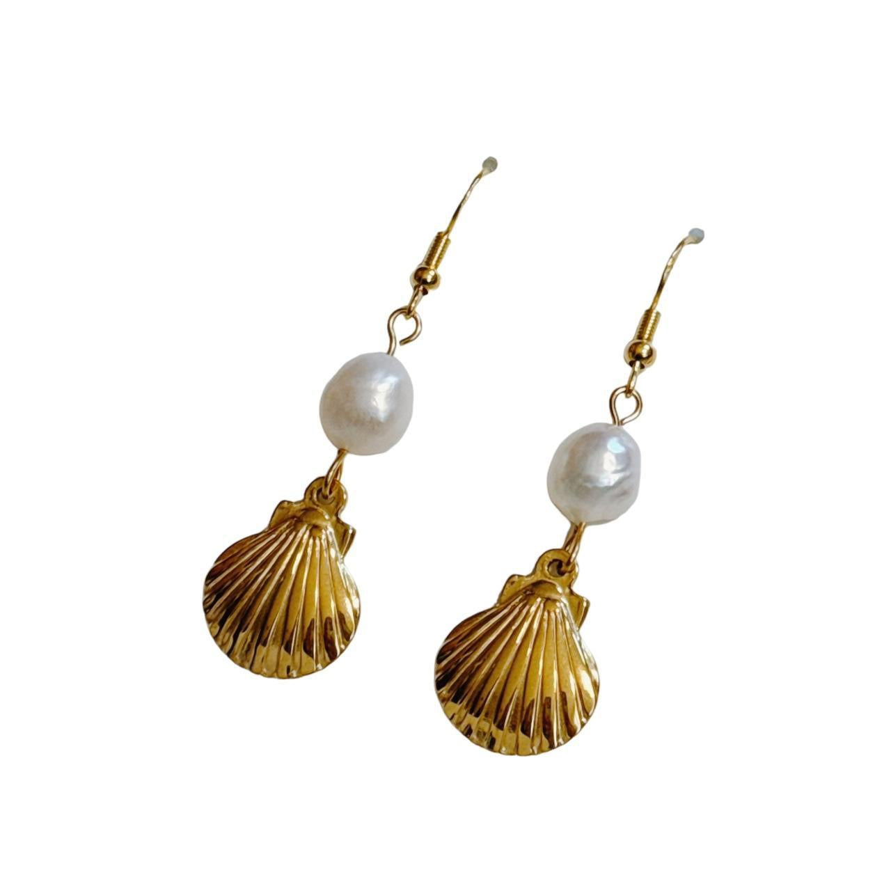 gold pearl shell earrings