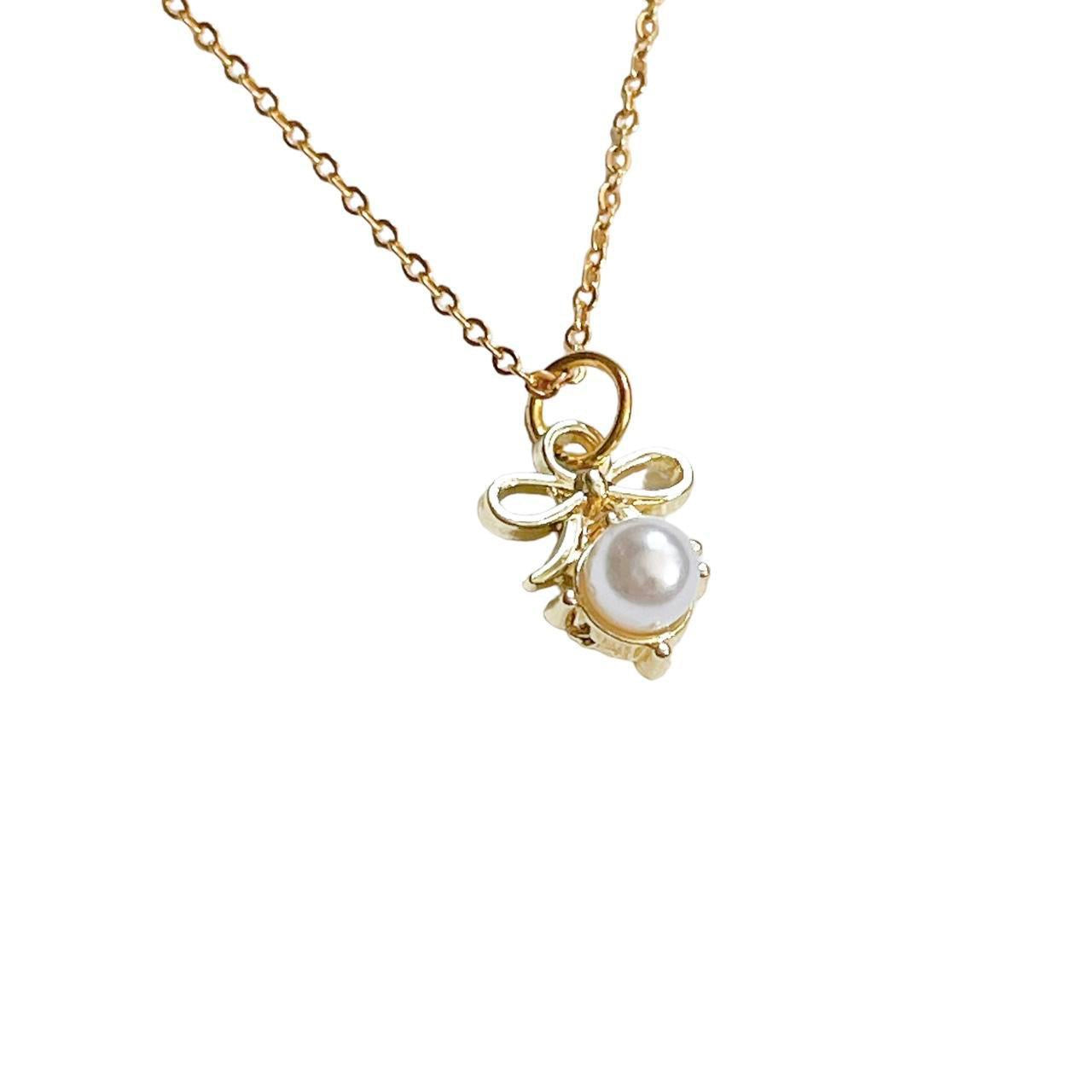 Gold Bow & Pearl Necklace