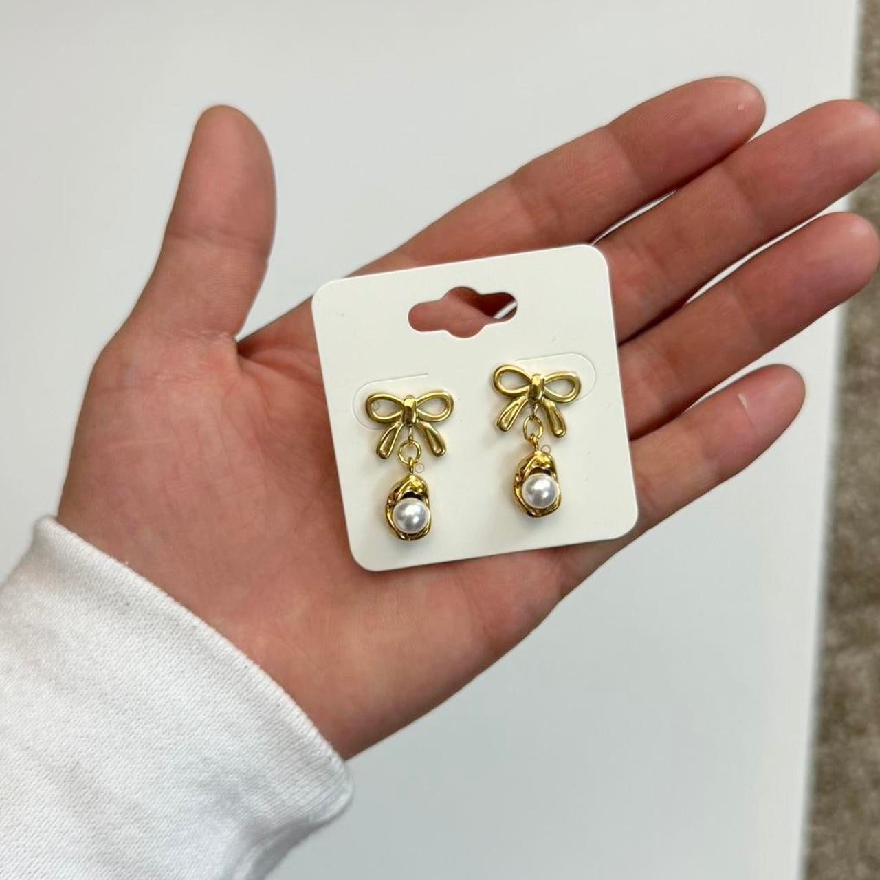 Gold Bow & Pearl Bean Earrings