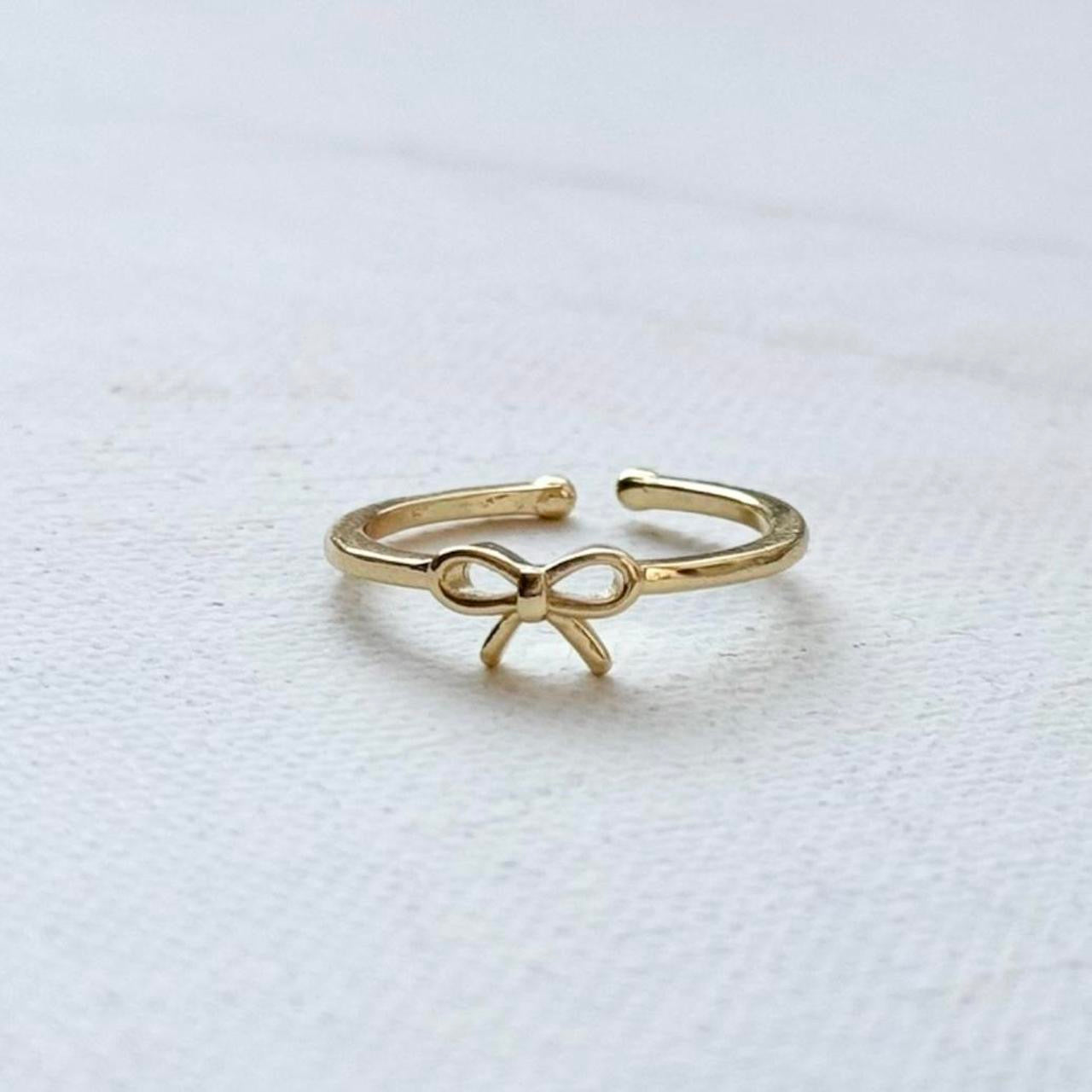 gold bow ring