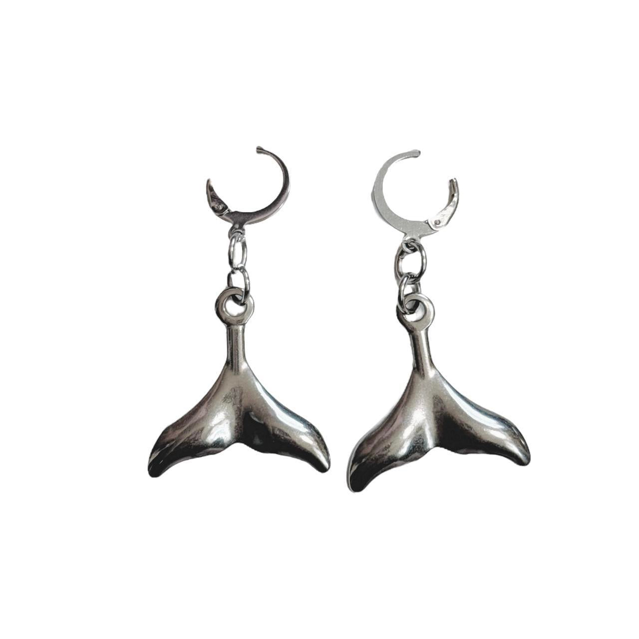 silver whale tail earrings