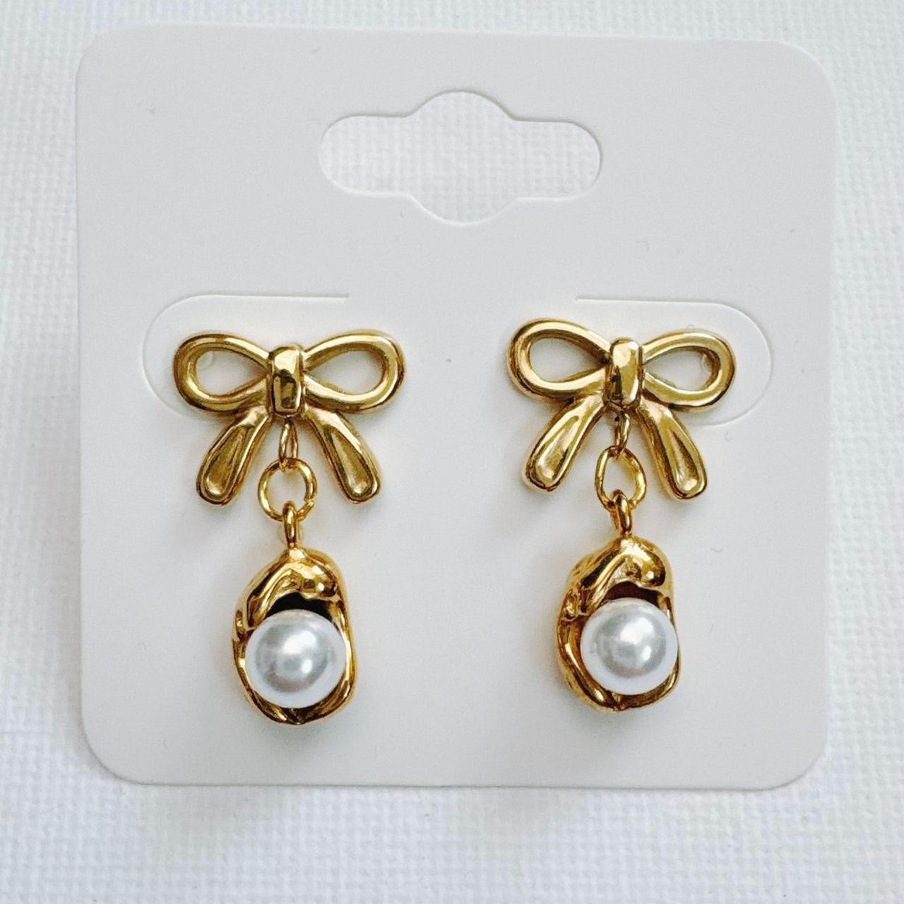 Gold Bow & Pearl Bean Earrings