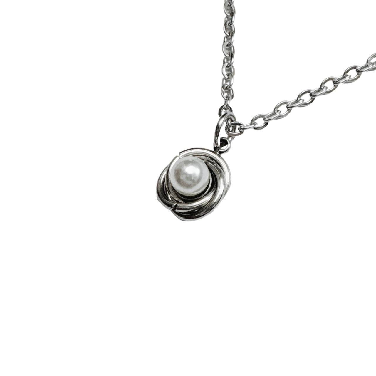 Silver Pearl Vortex Necklace