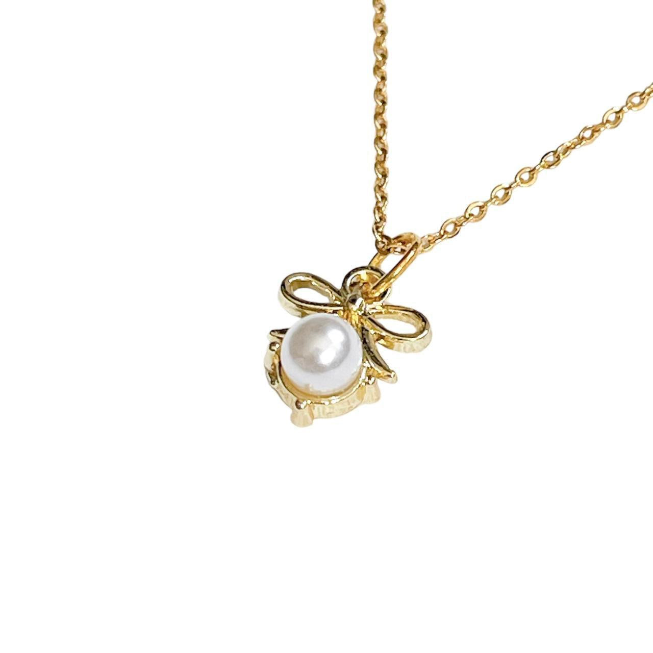 Gold Bow & Pearl Necklace