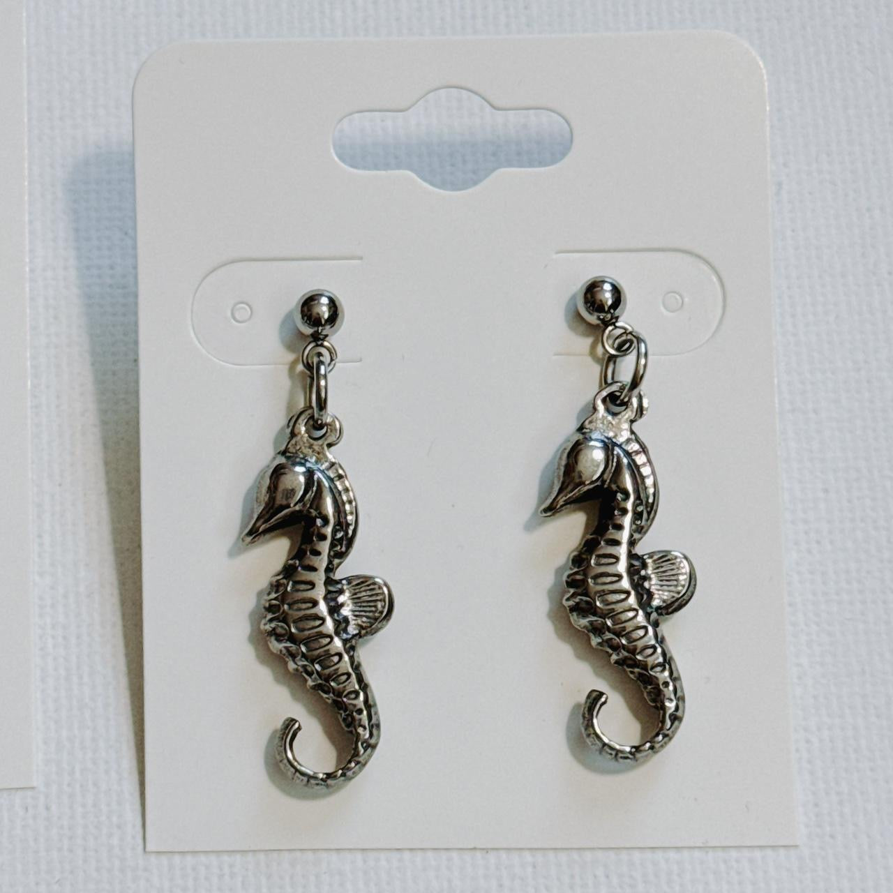 silver seahorse earrings